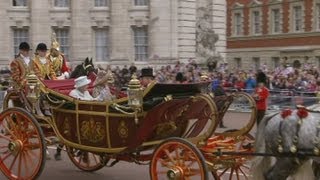 Royal procession Queen travels by horse and carriage through the streets of London [upl. by Eamon]