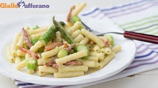 PASTA ASPARAGI E PANCETTA  Ricetta in 1 minuto [upl. by Shirline491]