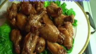 Day Nau An Vietnamese Food  How to Make Ginger Chicken Wings  Canh Ga Ram Gung [upl. by Lanaj]